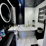 Lanckoronska Stodola Glamour-prywatne Spa,balia I Sauna Villa *
