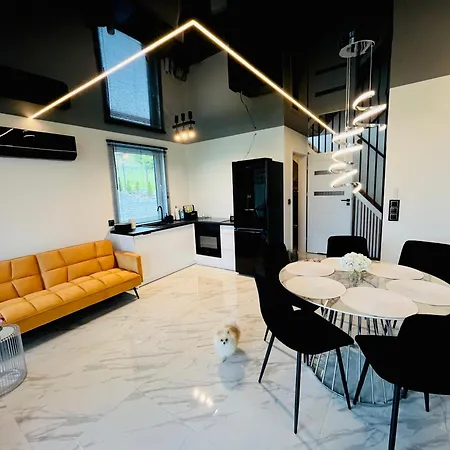 Lanckoronska Stodola Glamour-prywatne Spa,balia I Sauna Villa *