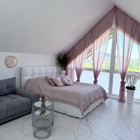 Villa Lanckoronska Stodola Glamour-prywatne Spa,balia I Sauna Lanckorona